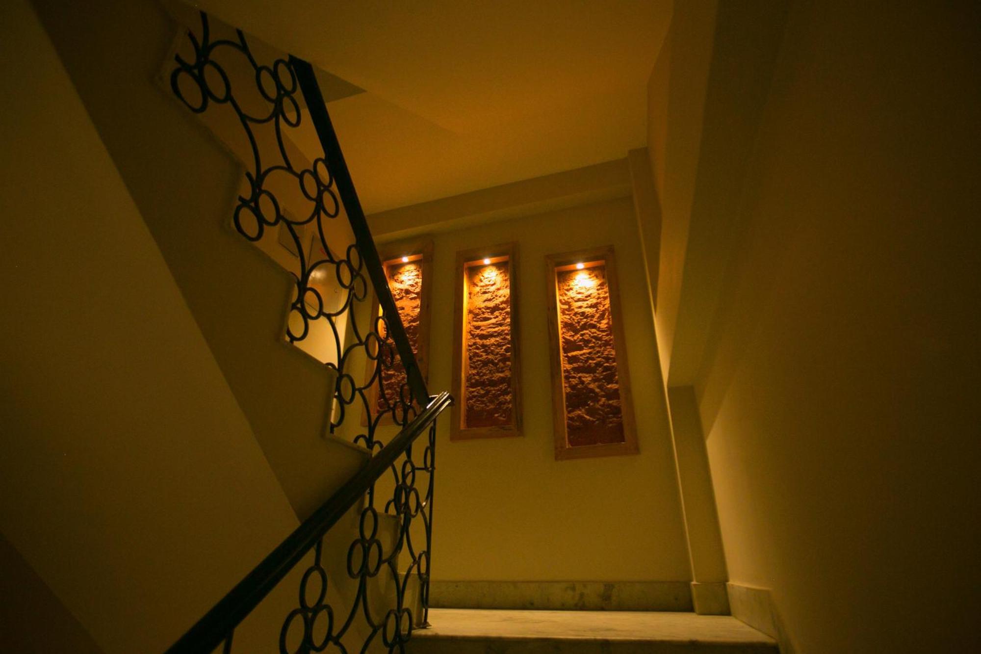 Divya Boutique Inn Katmandou Extérieur photo