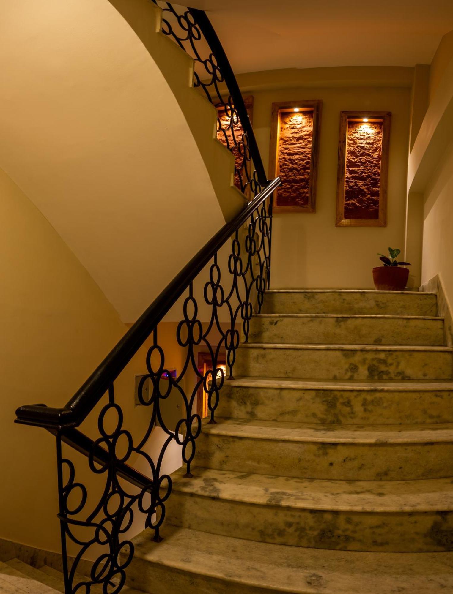 Divya Boutique Inn Katmandou Extérieur photo